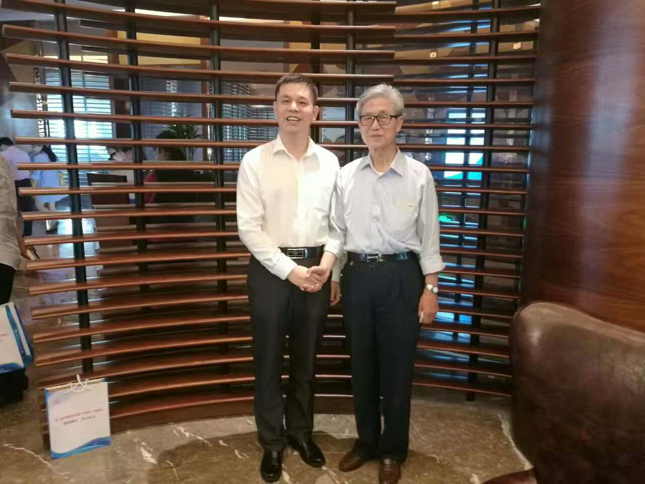 bjl官网登录董事长郑两斌受邀参与第三届中国青年企业家（共青城）发展峰会