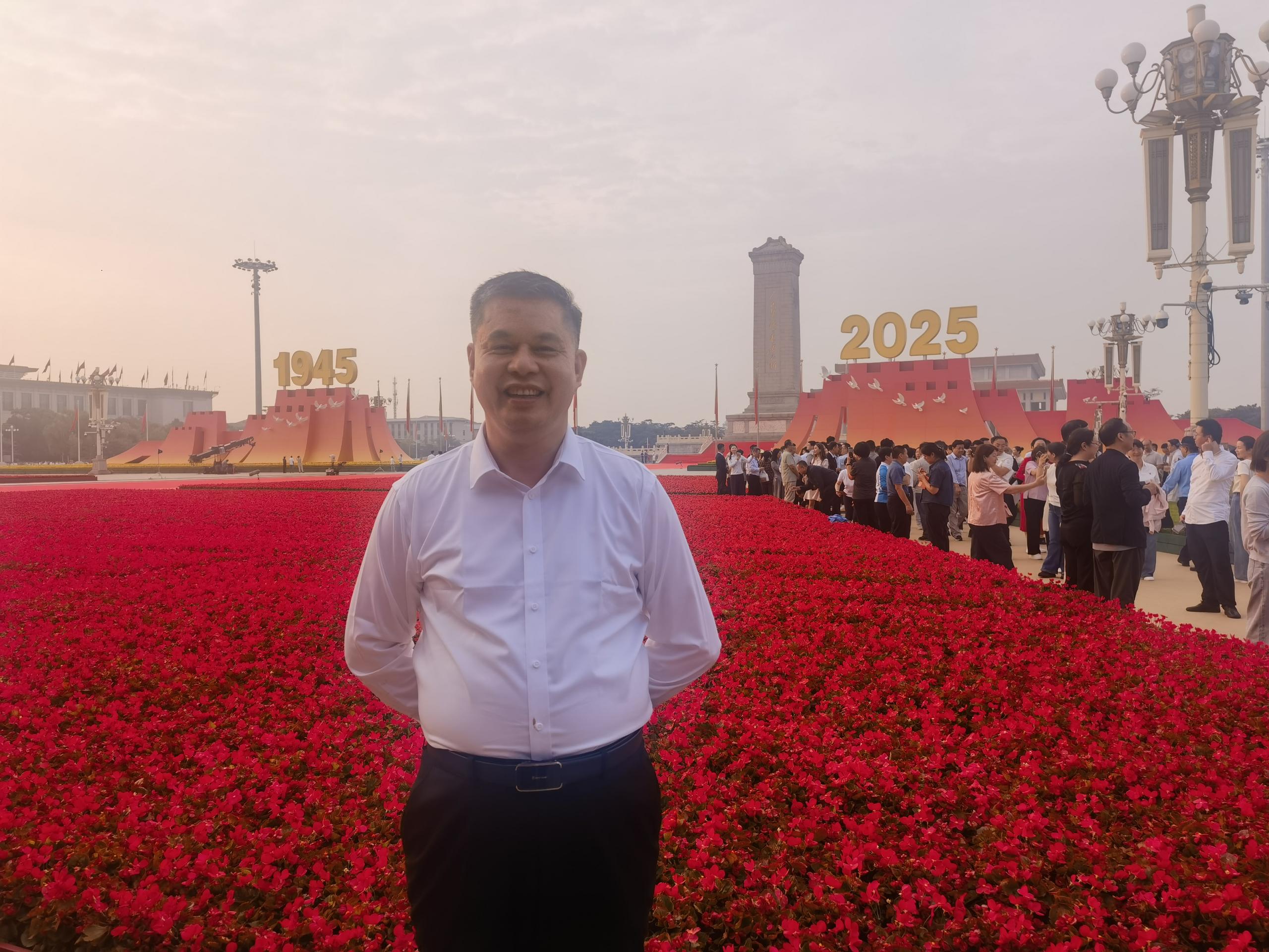 bjl官网登录｜郑两斌董事长受邀参与九三大阅兵观礼活动